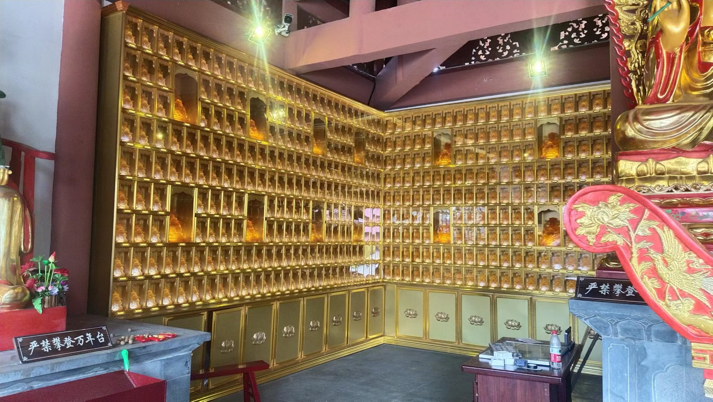 福位架，骨灰存放架，牌位架還有萬佛墻各自是怎么定義的？